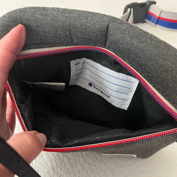 Champion belt bag, NWOT - Picture 3 of 5